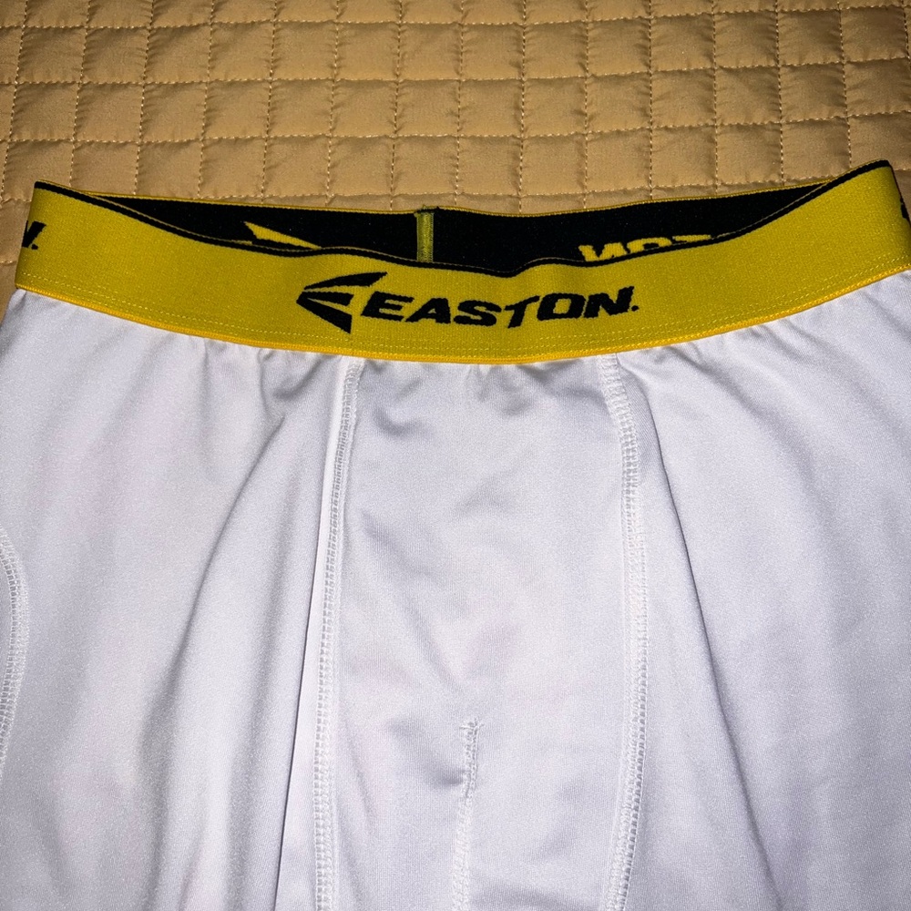 Sports Sliding shorts-Easton -Men Medium-Pre-owned like new-Neoprene fabric